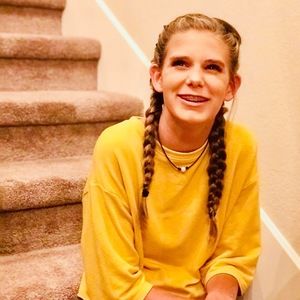 Meet your Posher, Ava